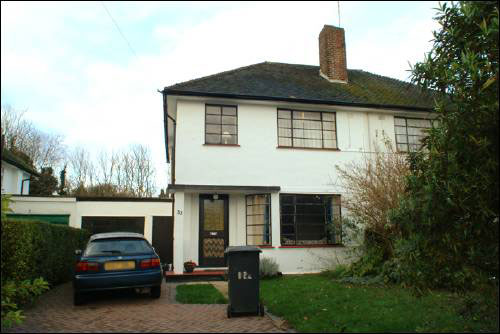 33 Ludlow Way